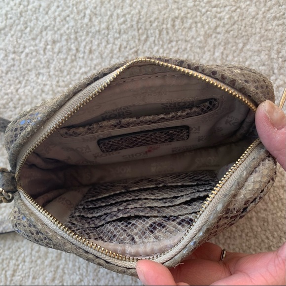 Michael Kors Crossbody Purse - Picture 4 of 7